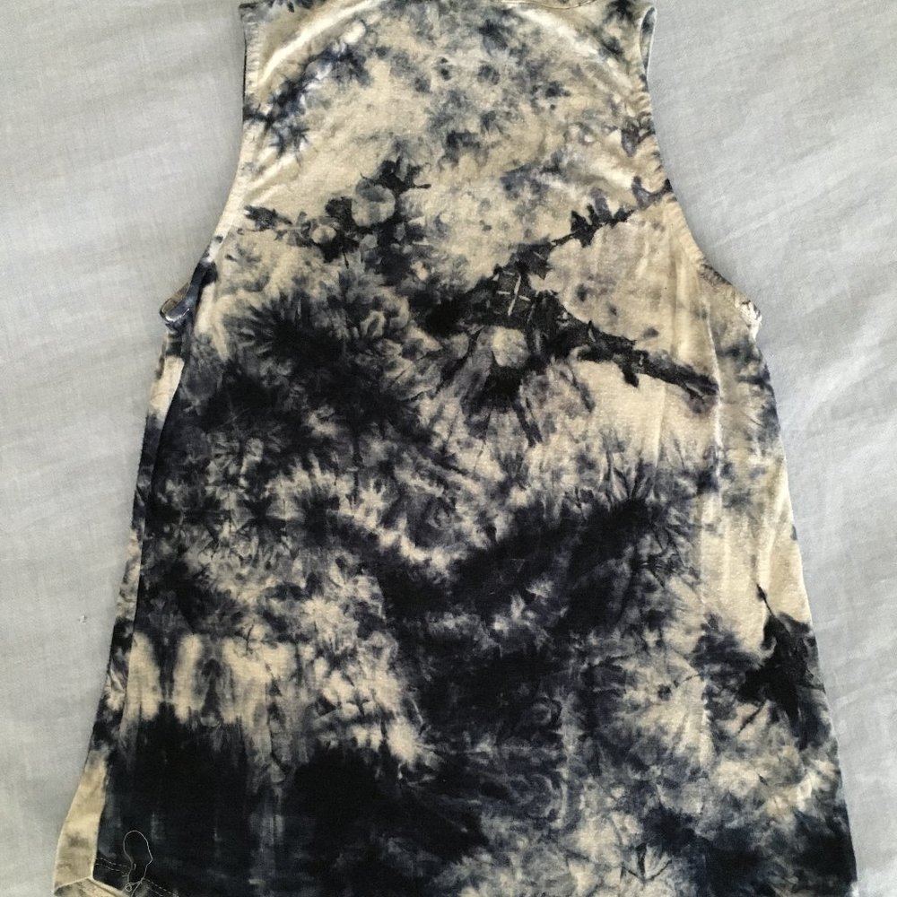 Skull Tank Top-HOT TOPIC - Picture 5 of 5